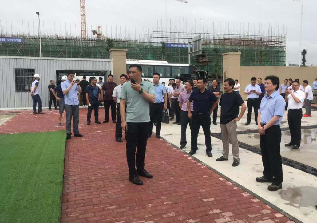 嵊州市市長(zhǎng)嚴(yán)鋼、市人大主任、政協(xié)主席等相關(guān)領(lǐng)導(dǎo)負(fù)責(zé)人蒞臨考察集團(tuán)重點(diǎn)建設(shè)情況