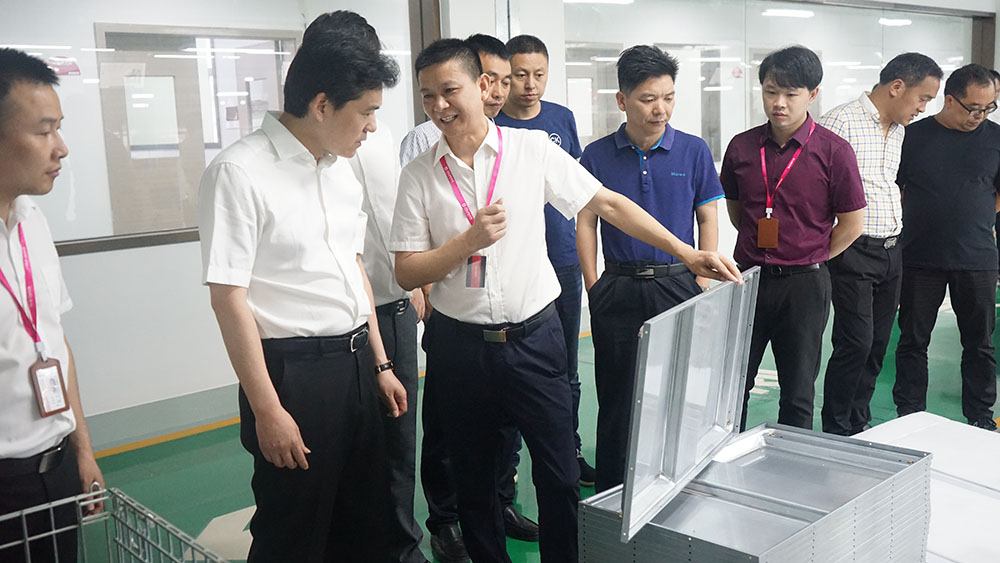 【頭條】嵊州市市長嚴鋼蒞臨佳歌集成灶視察和指導