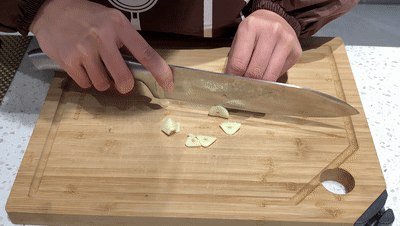 【佳歌廚房】全家都愛吃的可樂雞翅，你學(xué)會了嗎？