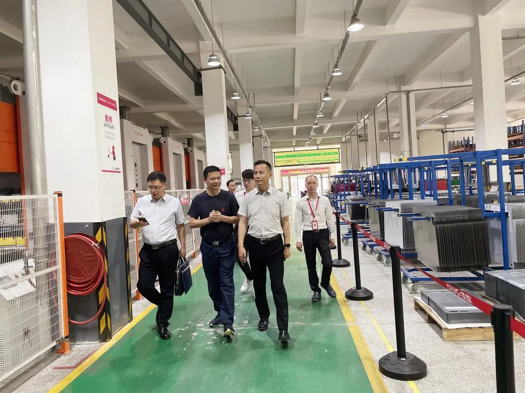 中國五金制品協(xié)會副理事長孟凡波一行蒞臨佳歌集團參觀指導(dǎo)！