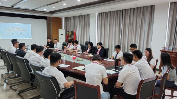 佳歌集成灶召開“財富佳速 佟創(chuàng)未來”主題招商活動總結(jié)暨表彰大會 佳歌集成灶召開“財富佳速 佟創(chuàng)未來”主題招商活動總結(jié)暨表彰大會